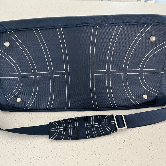 Pan Am Navy Blue Multipurpose Duffel/Gym/Carry-On/Overnight Bag - Picture 15 of 16